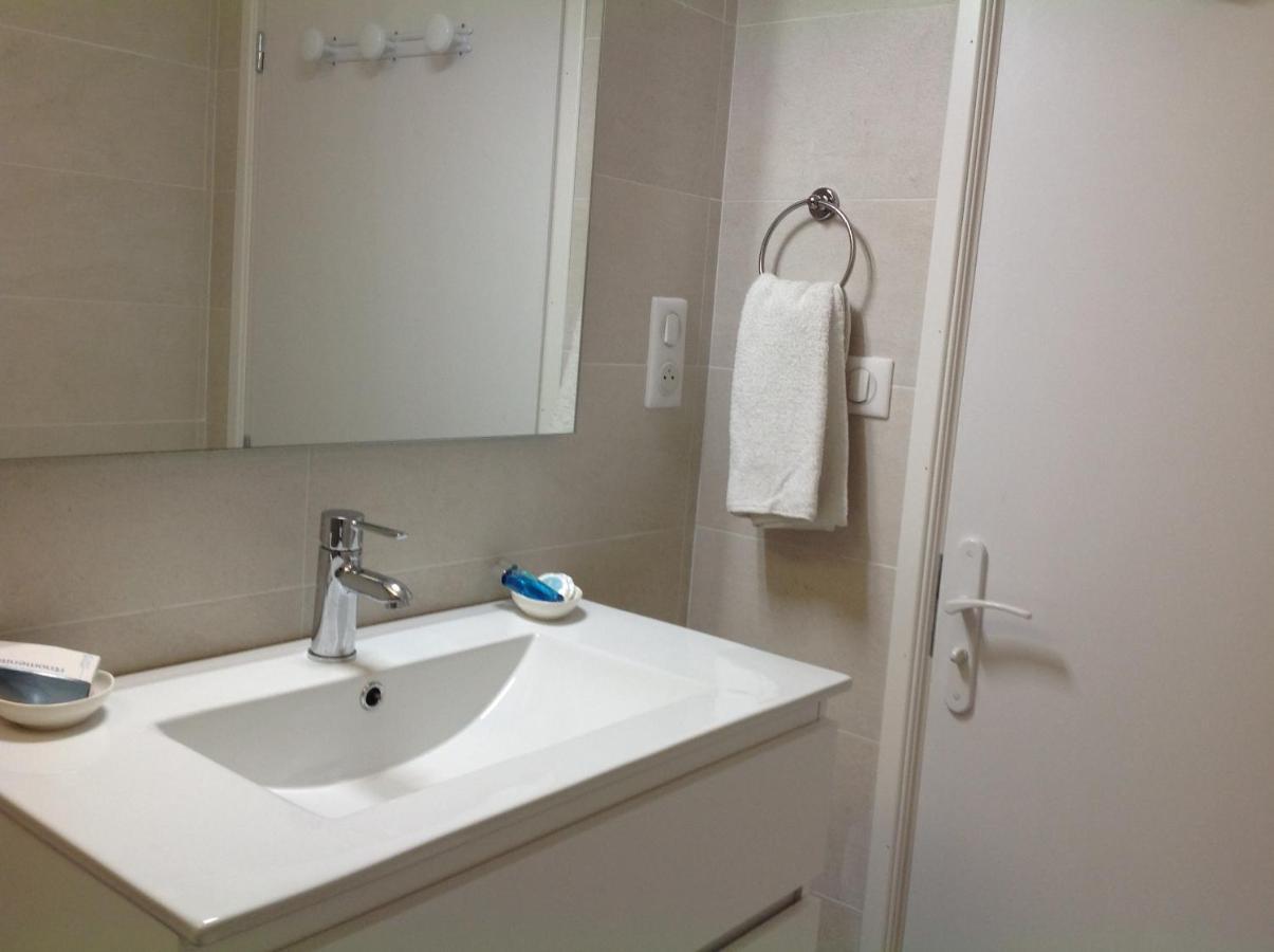Chambre Double Avec Salle De Bain Privative Hendaye Exterior photo