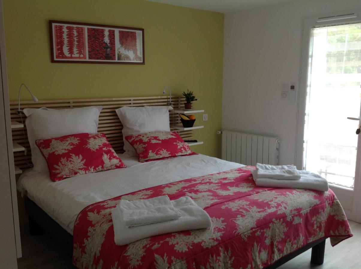 Chambre Double Avec Salle De Bain Privative Hendaye Exterior photo