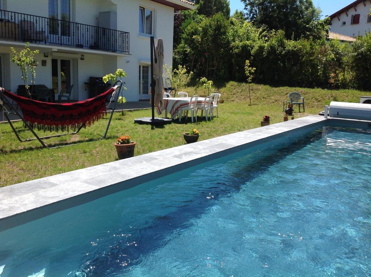 Chambre Double Avec Salle De Bain Privative Hendaye Exterior photo
