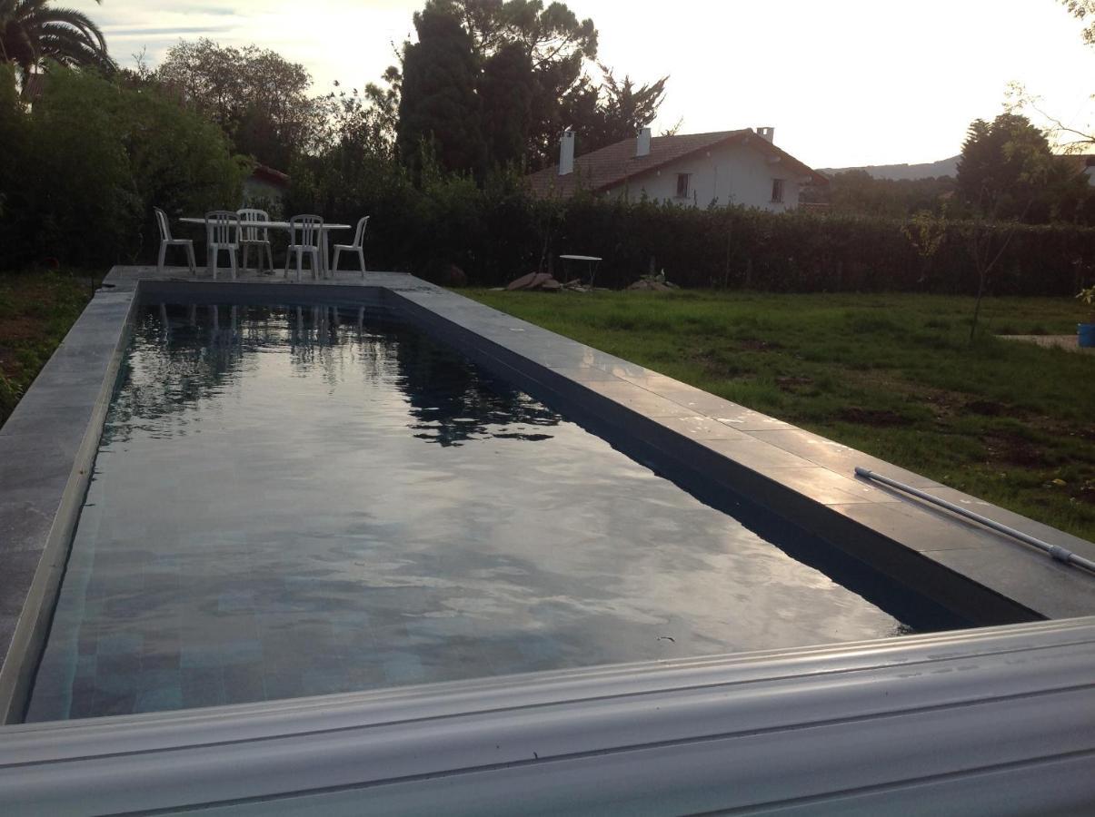 Chambre Double Avec Salle De Bain Privative Hendaye Exterior photo